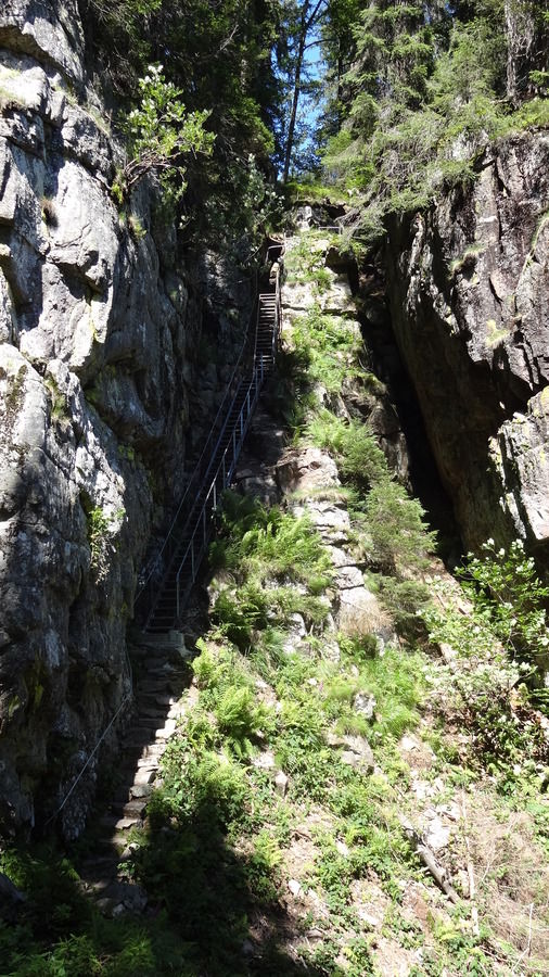 Passage dans le rocher de Hirschsteine