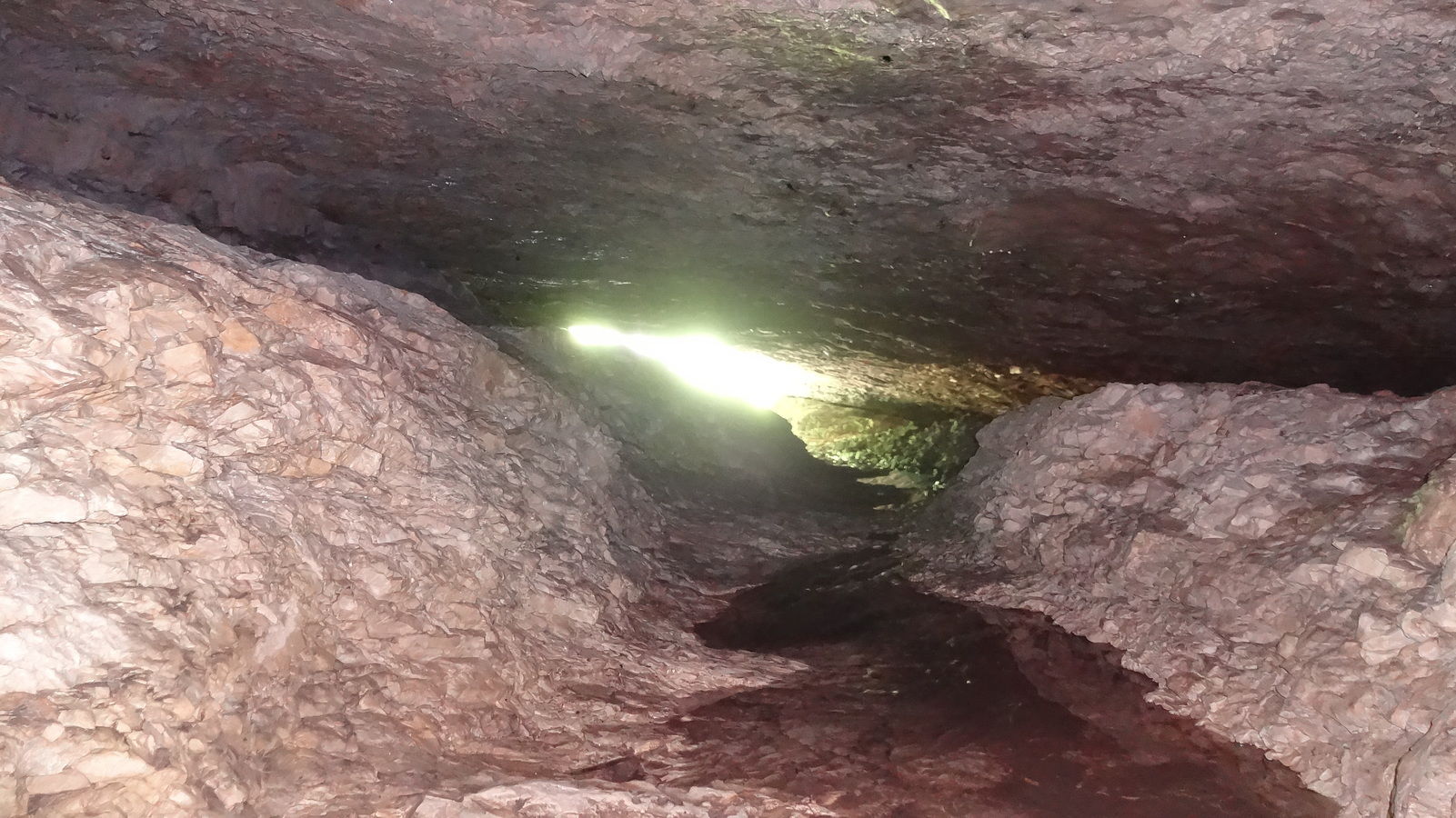 Grotte de Prérouge. (résurgence, à sec actuellement)