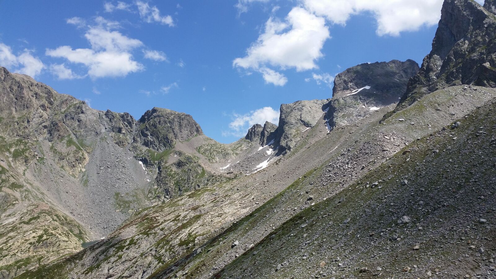 Vue arrière sur le pas de l'Agnel