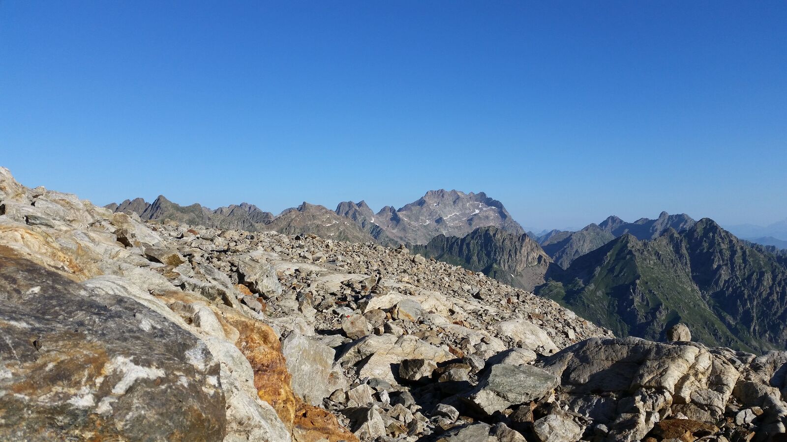 Vue sur l'Argentera depuis le Gélas