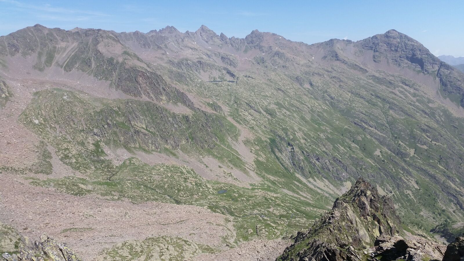 Lac Lausfer inférieur et Cime du Corborant