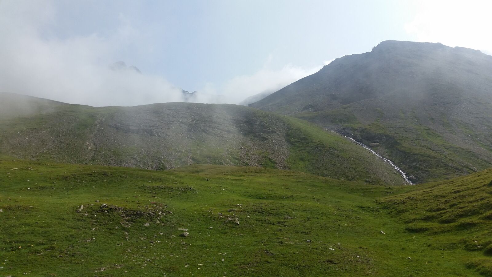 Montée à la pointe du Grand Vallon