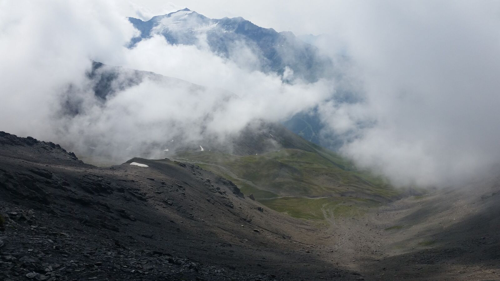 Montée à la pointe du Grand Vallon