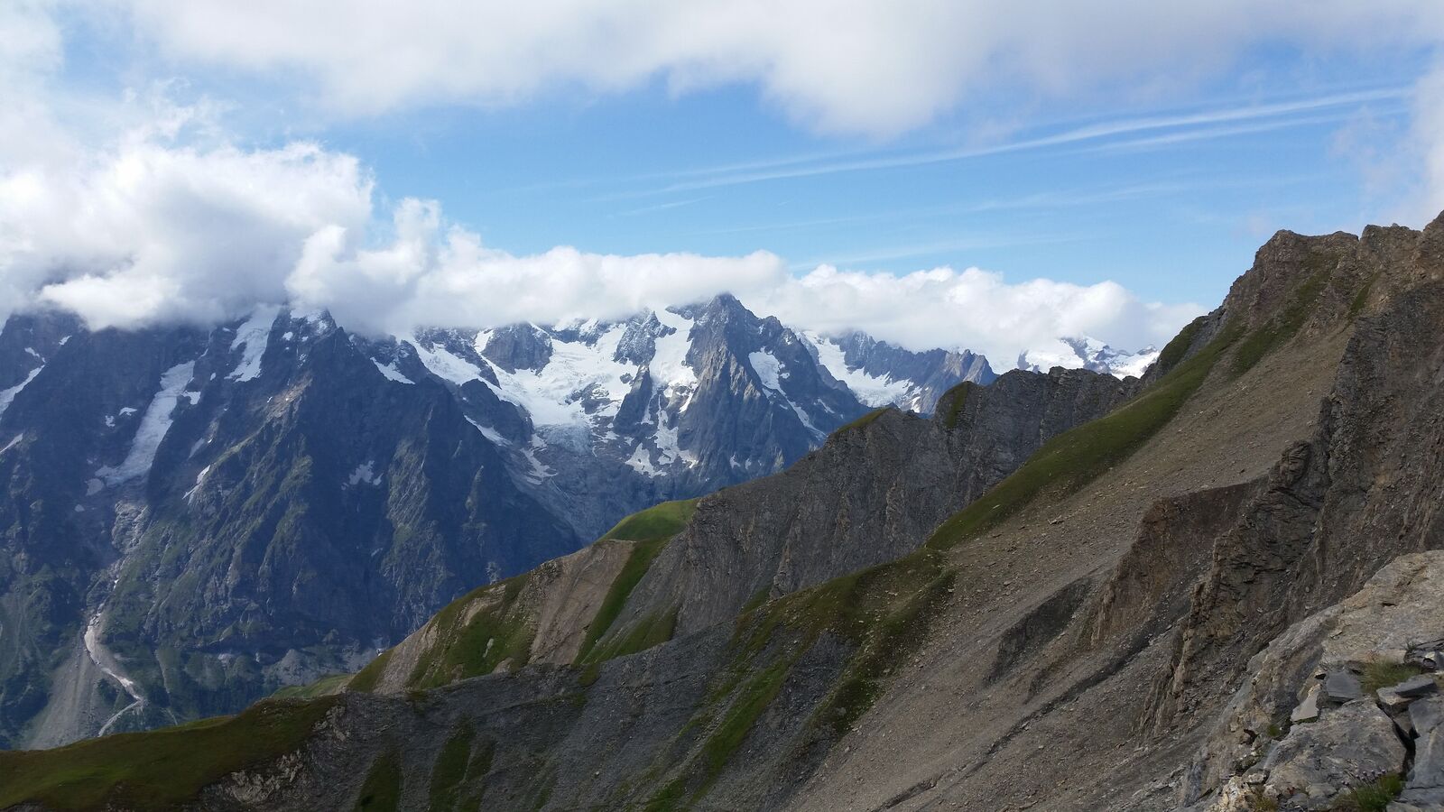 Massif du Mont-Blanc au Colle Battaglione d'Aosta