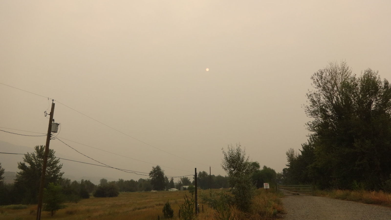 Kamloops, le soleil a travers la fumée