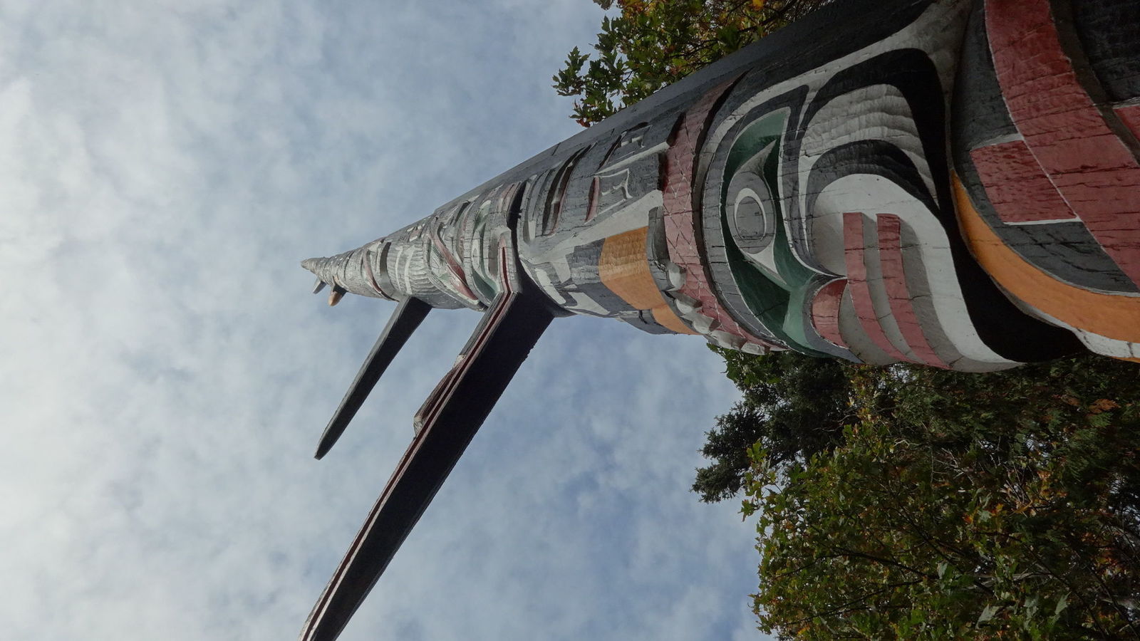 Plus grand totem au monde (38,8 m)