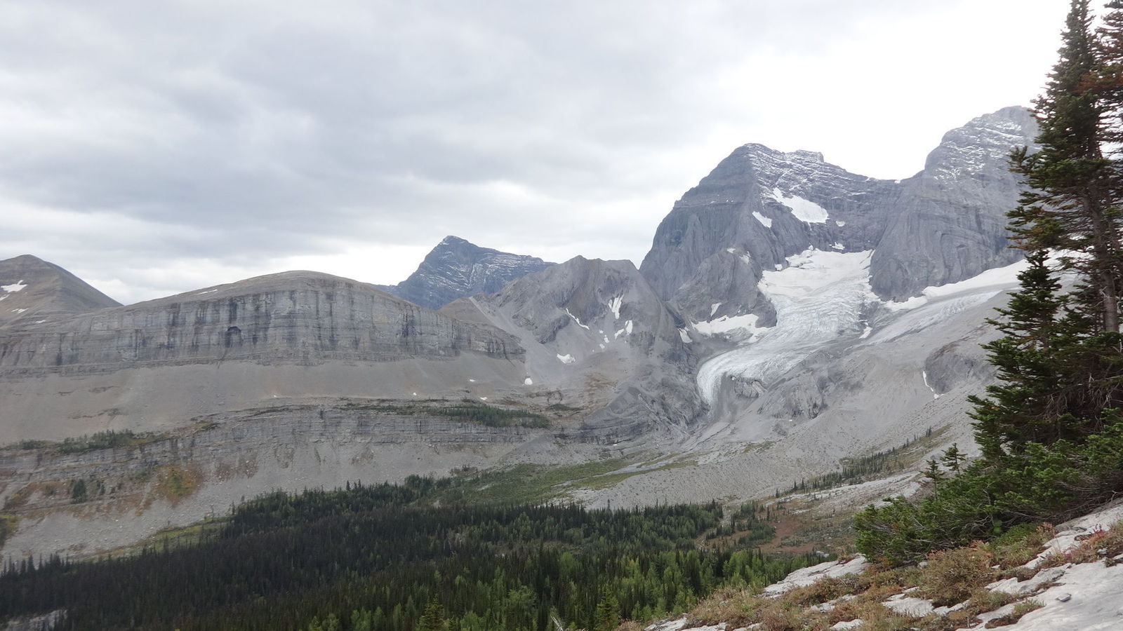 Mounts Abruzzi, Cadorna and Swiderski