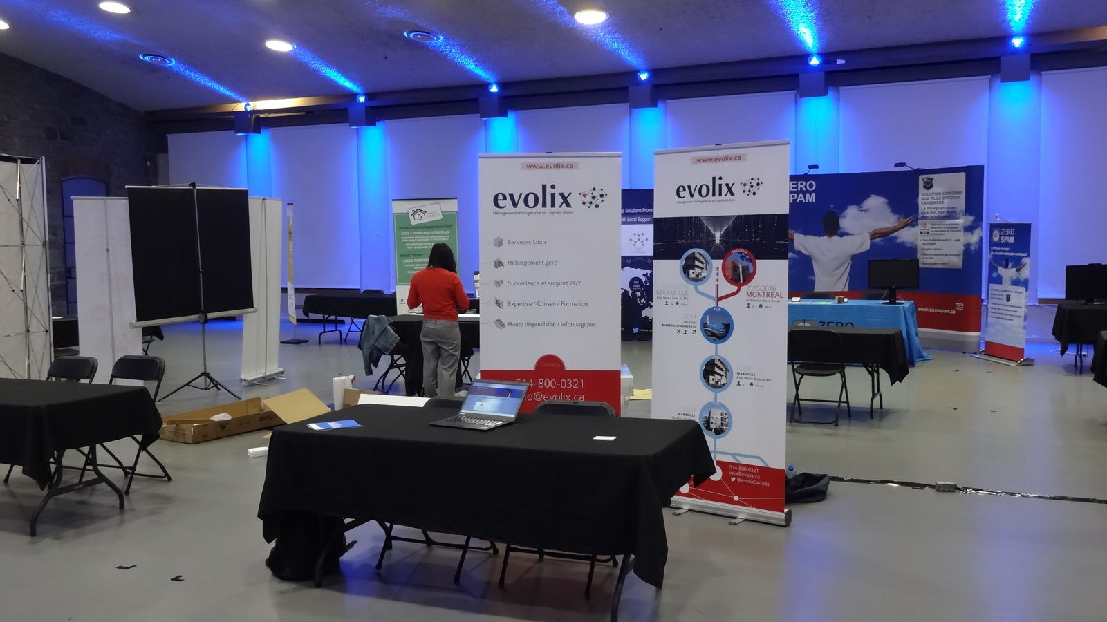 Kiosque Evolix au Salon du Logiciel Libre du Québec